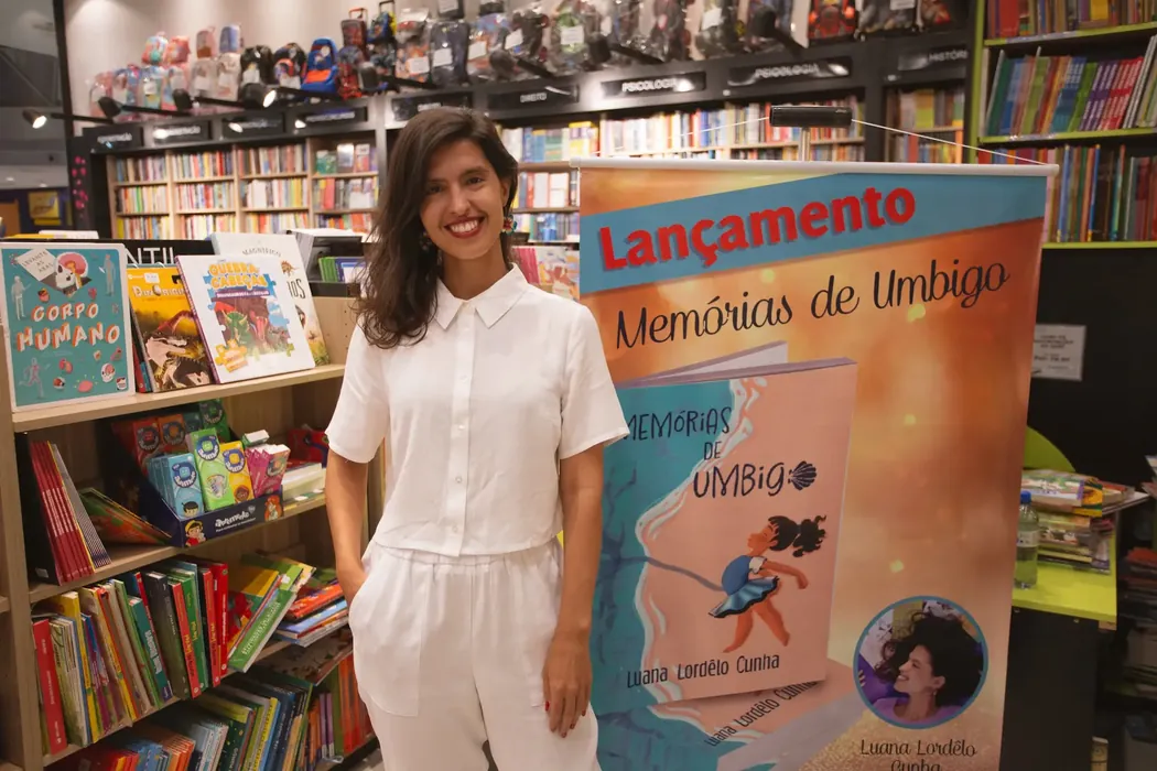 Lua Lordelo no lançamento oficial do livro Memórias de Umbigo